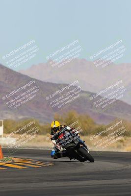 media/Feb-04-2023-SoCal Trackdays (Sat) [[8a776bf2c3]]/Turn 14 (115pm)/